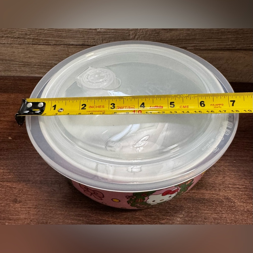 Super Cute 🥰 Hello Kitty Food large Pink Container with Vented Lid - NEW - Picture 7 of 8